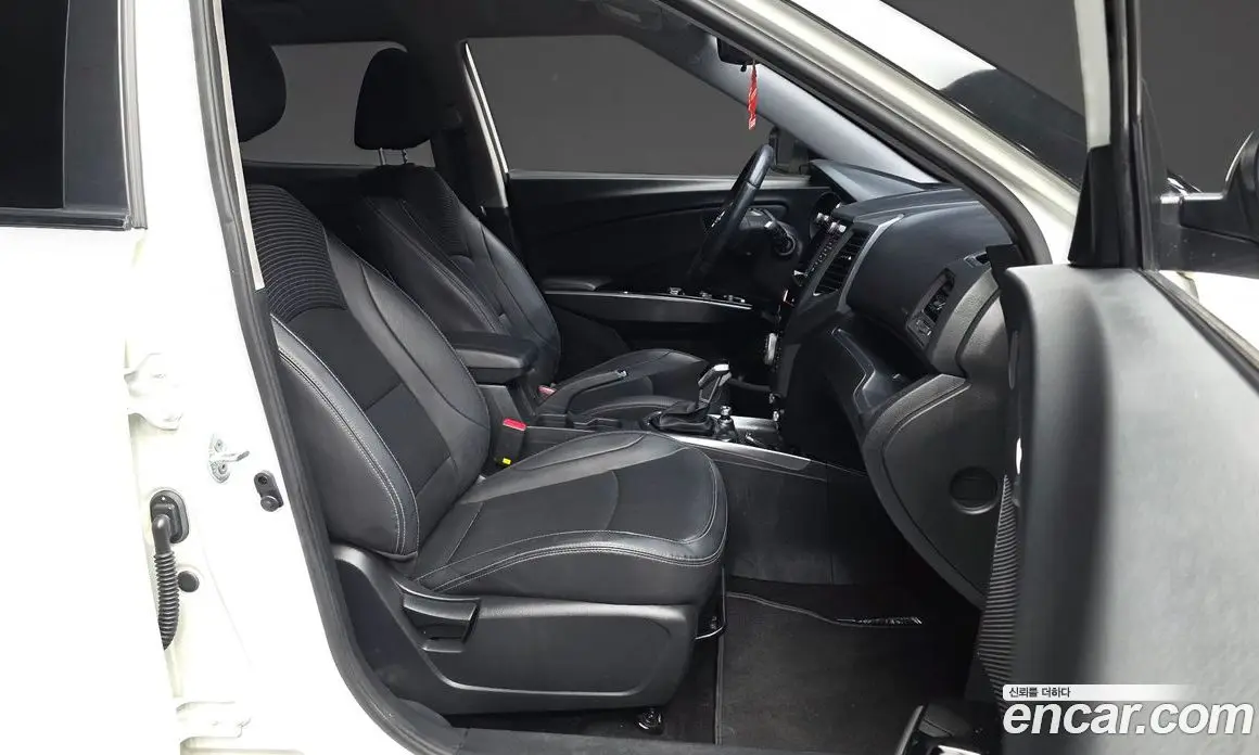 SsangYong TIBOLI 2019 1.6 автомат (гидро), фото 17 SsangYong TIBOLI 2019 1.6 автомат (гидро), фото 17