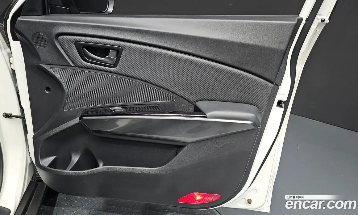 SsangYong TIBOLI 2021 1.5 автомат (гидро), фото 13