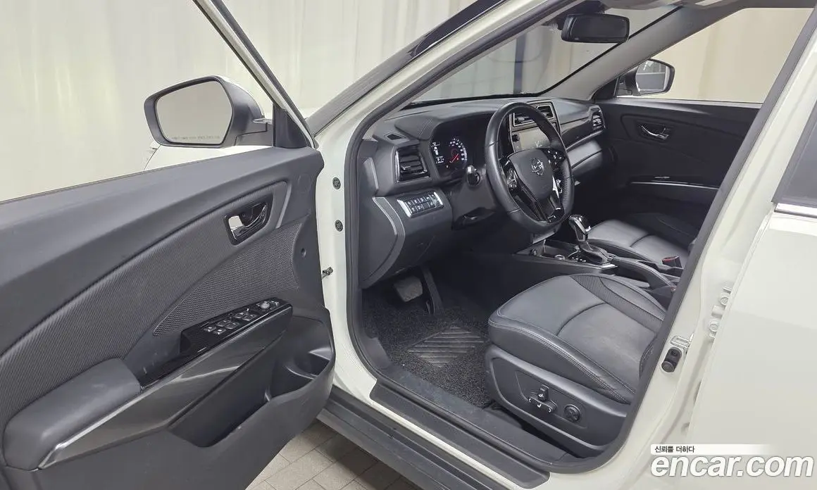 SsangYong TIBOLI 2021 1.5 автомат (гидро), фото 12 SsangYong TIBOLI 2021 1.5 автомат (гидро), фото 12