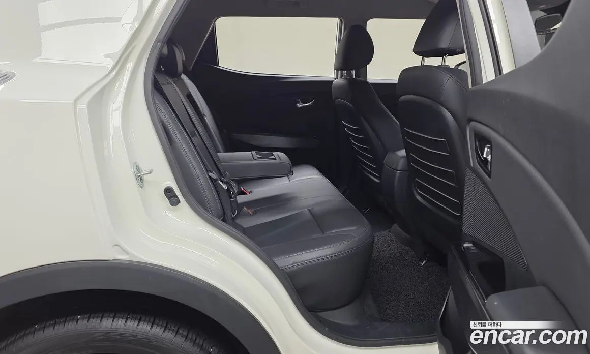 SsangYong TIBOLI 2021 1.5 автомат (гидро), фото 16 SsangYong TIBOLI 2021 1.5 автомат (гидро), фото 16