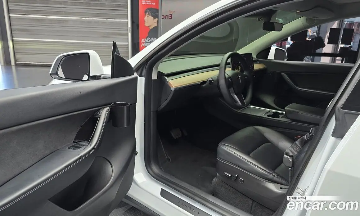 Tesla Model Y 2021 0.2 автомат (гидро), фото 13