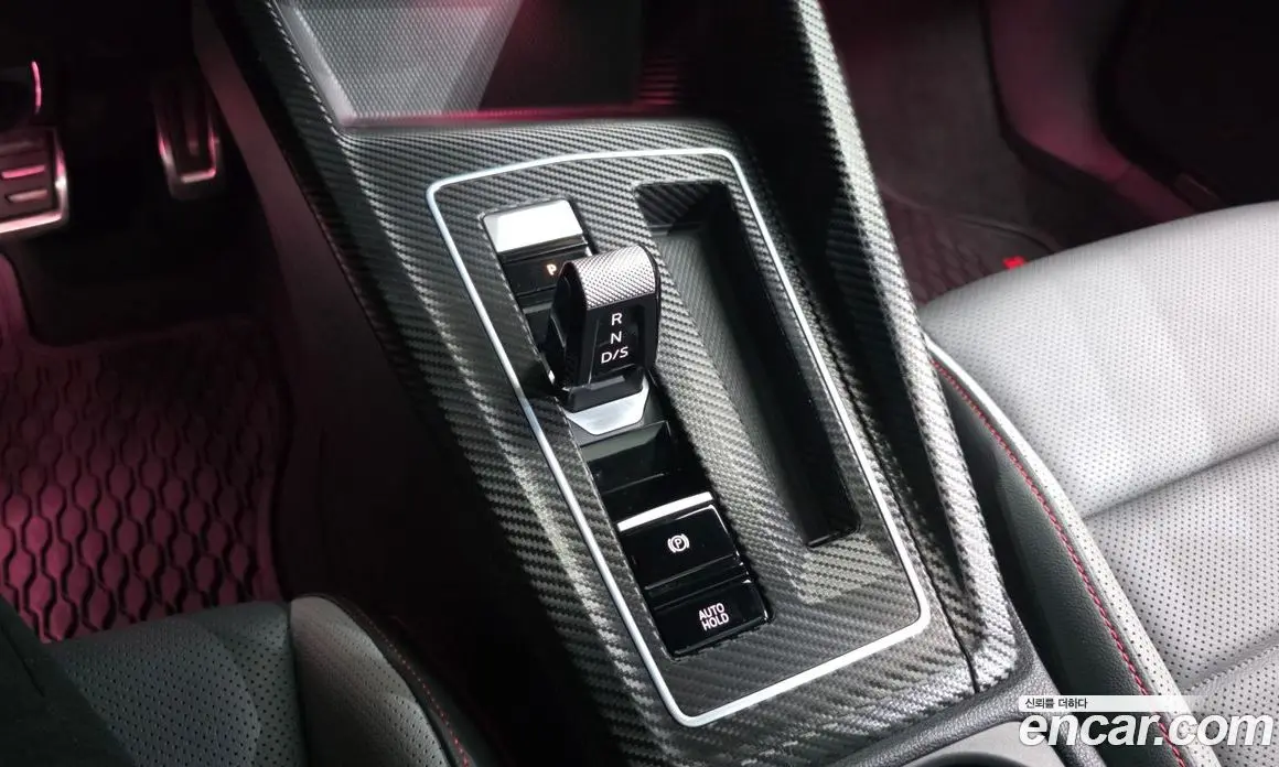 Volkswagen Golf 2023 2.0 автомат (гидро), фото 12