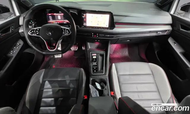 Volkswagen Golf 2023 2.0 автомат (гидро), миниатюра 10