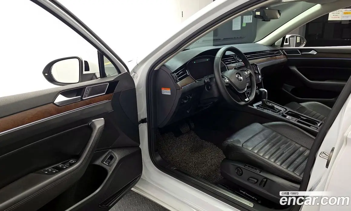 Volkswagen Passat 2018 2.0 автомат (гидро), фото 13 Volkswagen Passat 2018 2.0 автомат (гидро), фото 13