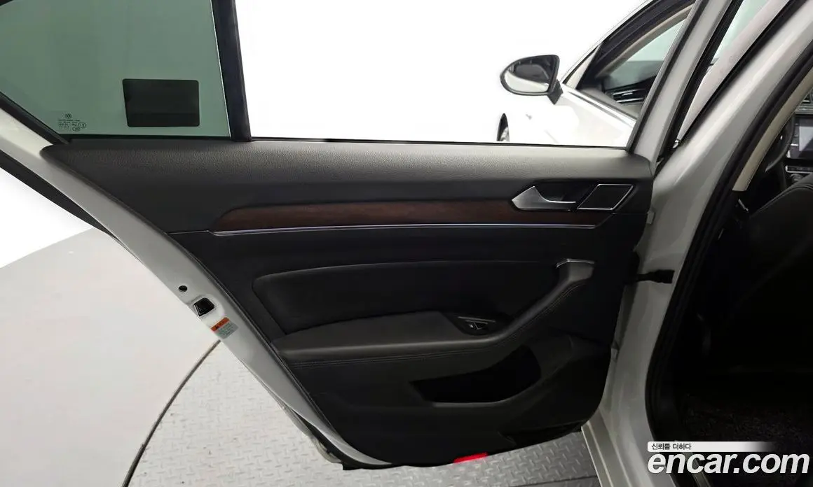 Volkswagen Passat 2018 2.0 автомат (гидро), фото 15 Volkswagen Passat 2018 2.0 автомат (гидро), фото 15