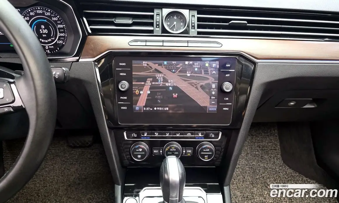 Volkswagen Passat 2018 2.0 автомат (гидро), фото 20 Volkswagen Passat 2018 2.0 автомат (гидро), фото 20