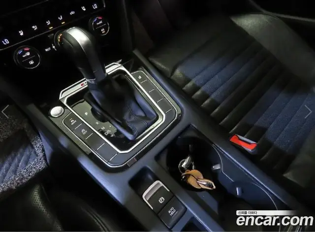 Volkswagen Passat 2018 2.0 автомат (гидро), миниатюра 12