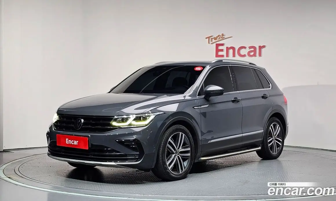 Volkswagen Tiguan 2022 2.0 автомат (гидро), фото 1 Volkswagen Tiguan 2022 2.0 автомат (гидро), фото 1