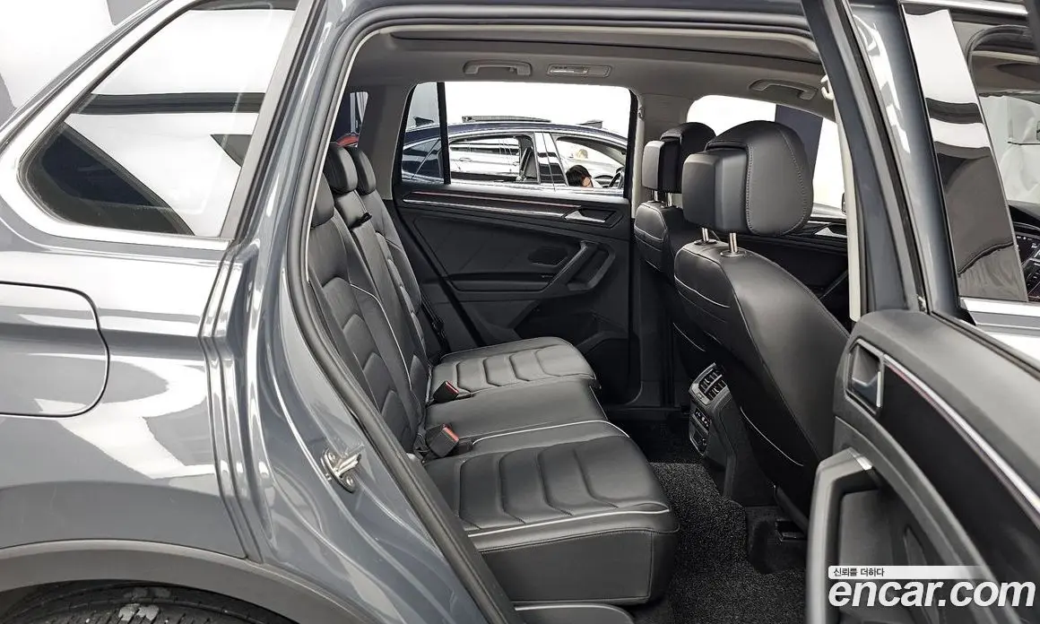 Volkswagen Tiguan 2022 2.0 автомат (гидро), фото 18 Volkswagen Tiguan 2022 2.0 автомат (гидро), фото 18