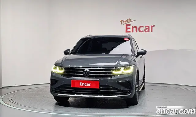 Volkswagen Tiguan 2022 2.0 автомат (гидро), миниатюра 3 Volkswagen Tiguan 2022 2.0 автомат (гидро), миниатюра 3