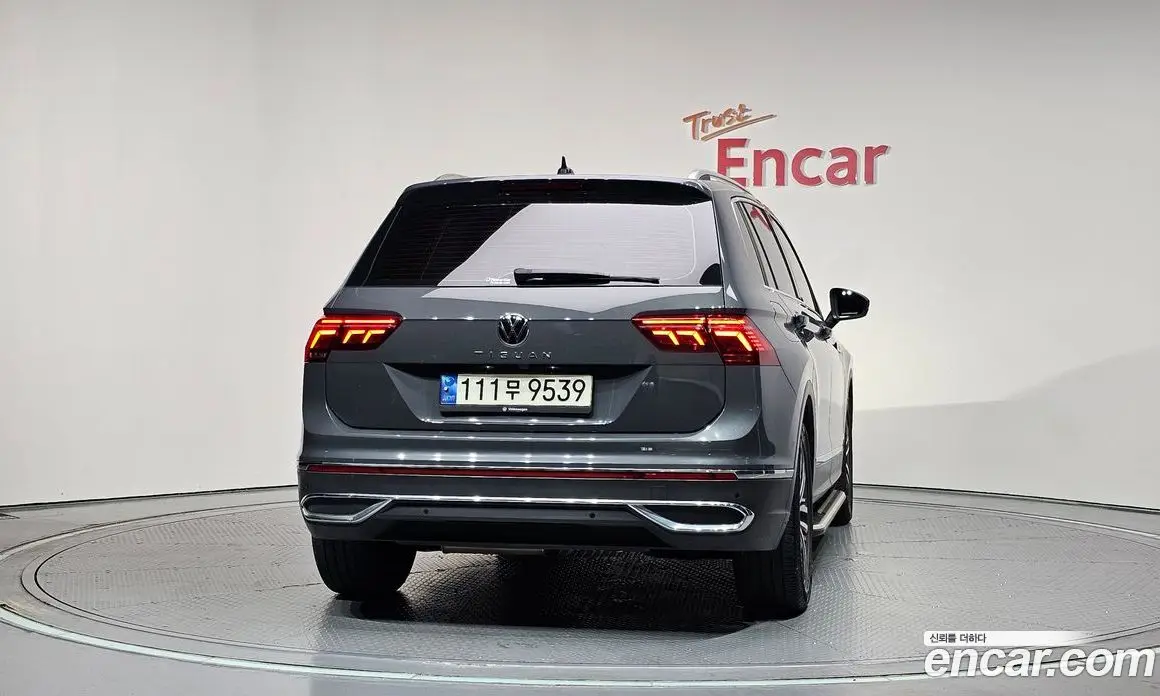 Volkswagen Tiguan 2022 2.0 автомат (гидро), фото 4 Volkswagen Tiguan 2022 2.0 автомат (гидро), фото 4