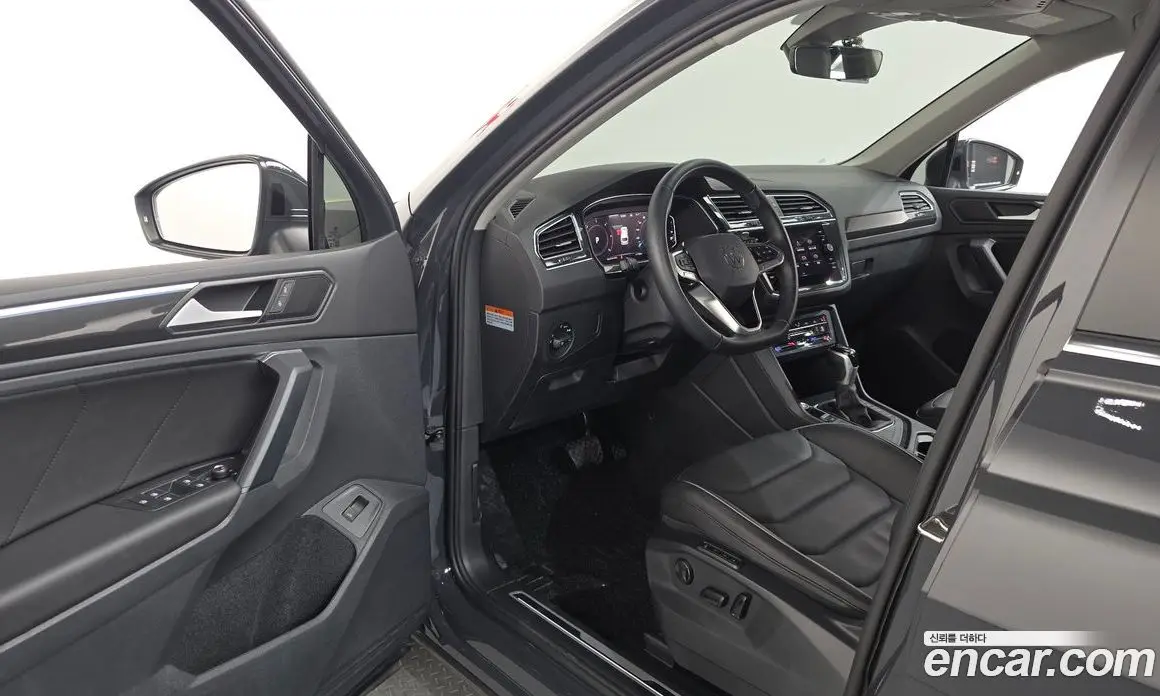 Volkswagen Tiguan 2024 2.0 автомат (гидро), фото 12