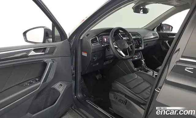 Volkswagen Tiguan 2024 2.0 автомат (гидро), миниатюра 12