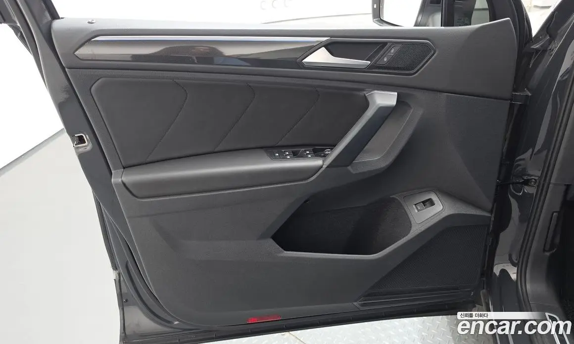Volkswagen Tiguan 2024 2.0 автомат (гидро), фото 13