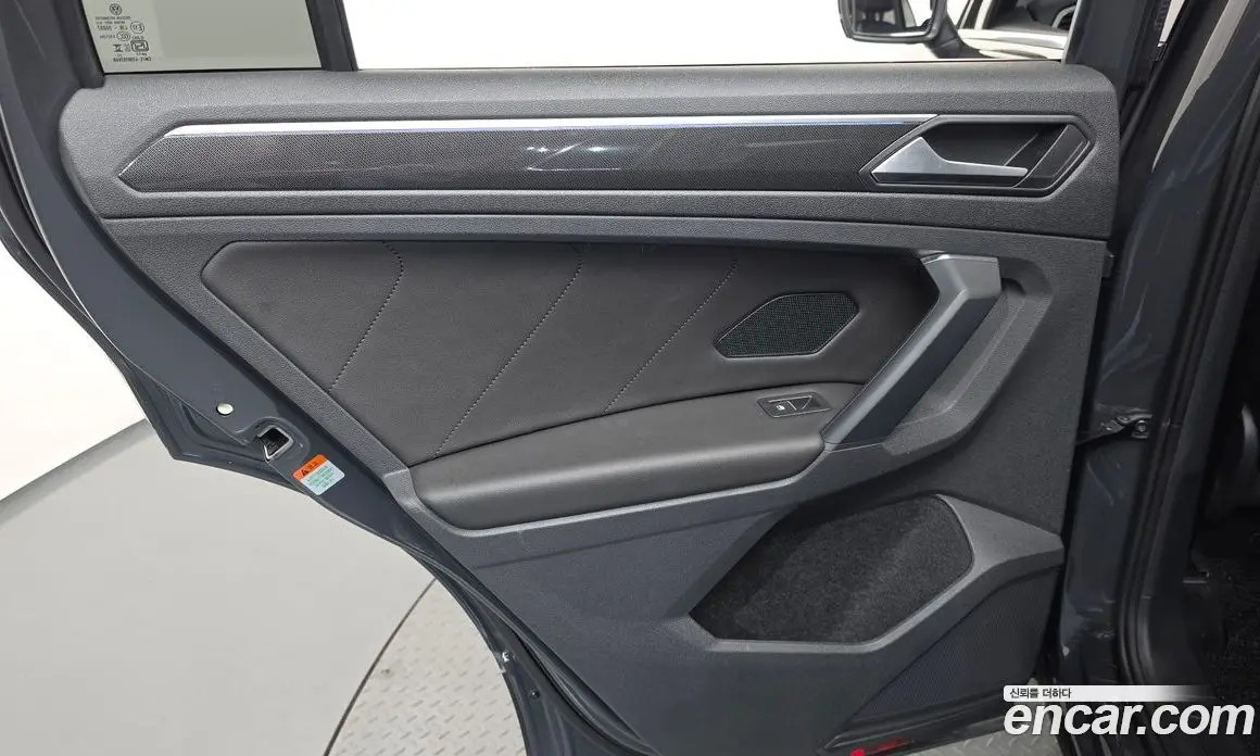 Volkswagen Tiguan 2024 2.0 автомат (гидро), фото 14
