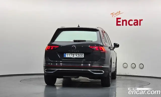 Volkswagen Tiguan 2024 2.0 автомат (гидро), миниатюра 3