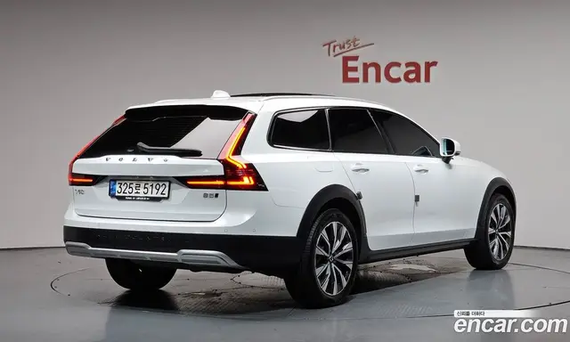 Volvo V90, 2021, 42 877 км