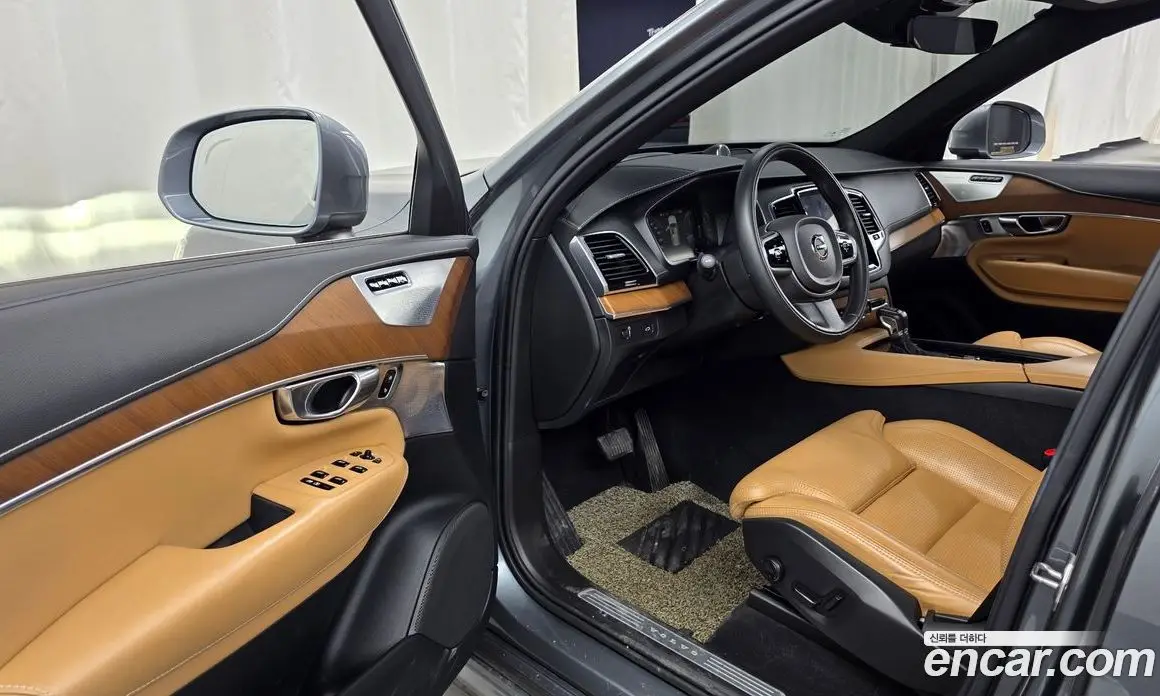 Volvo XC90 2018 2.0 автомат (гидро), фото 13 Volvo XC90 2018 2.0 автомат (гидро), фото 13