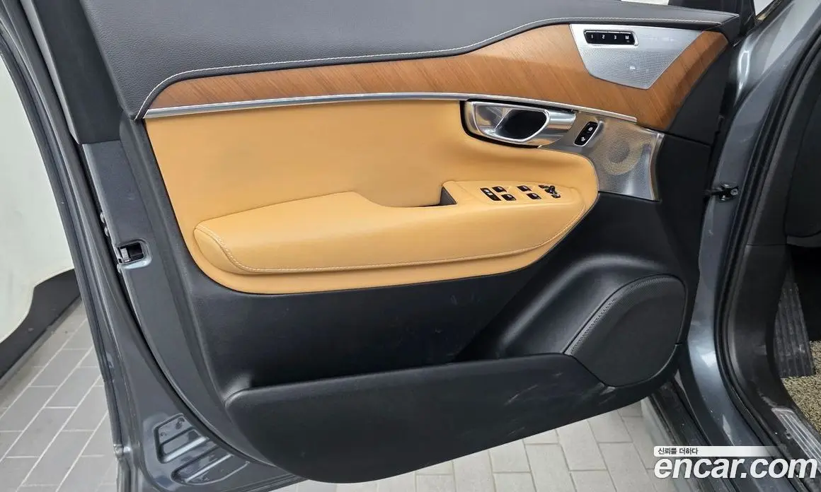 Volvo XC90 2018 2.0 автомат (гидро), фото 14 Volvo XC90 2018 2.0 автомат (гидро), фото 14