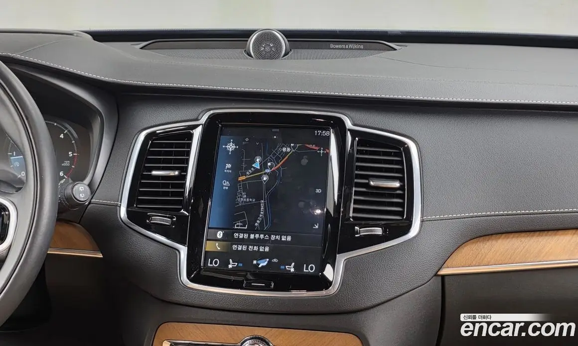 Volvo XC90 2018 2.0 автомат (гидро), фото 20 Volvo XC90 2018 2.0 автомат (гидро), фото 20