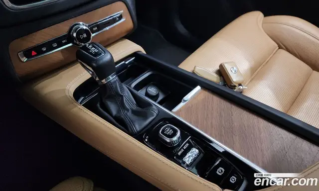 Volvo XC90 2019 2.0 автомат (гидро), миниатюра 12