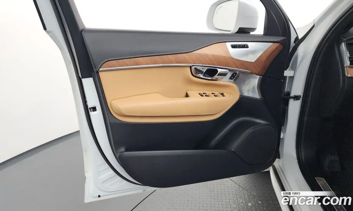 Volvo XC90 2019 2.0 автомат (гидро), фото 14 Volvo XC90 2019 2.0 автомат (гидро), фото 14