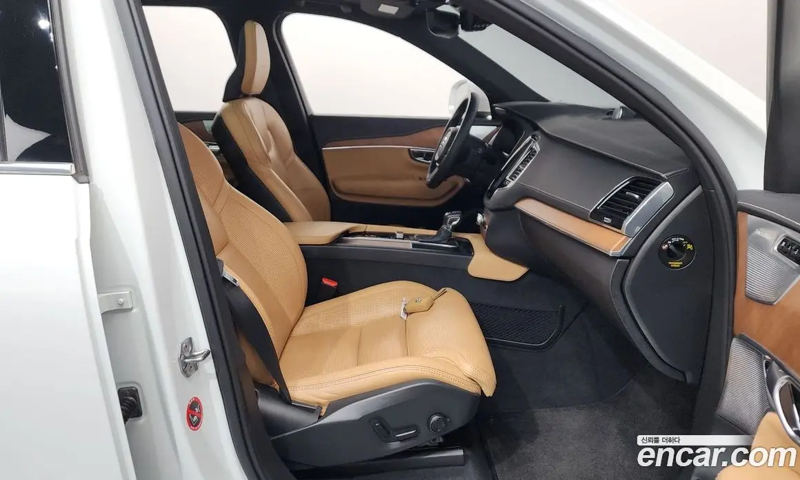 Volvo XC90 2019 2.0 автомат (гидро), фото 17 Volvo XC90 2019 2.0 автомат (гидро), фото 17