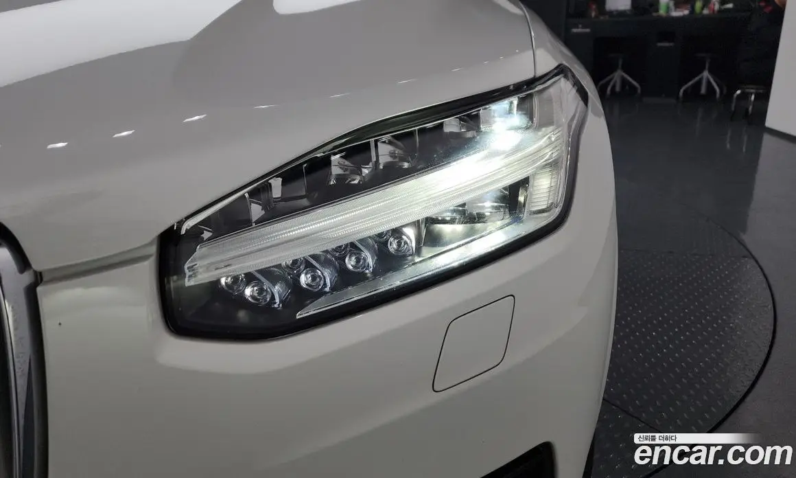 Volvo XC90 2019 2.0 автомат (гидро), фото 8 Volvo XC90 2019 2.0 автомат (гидро), фото 8