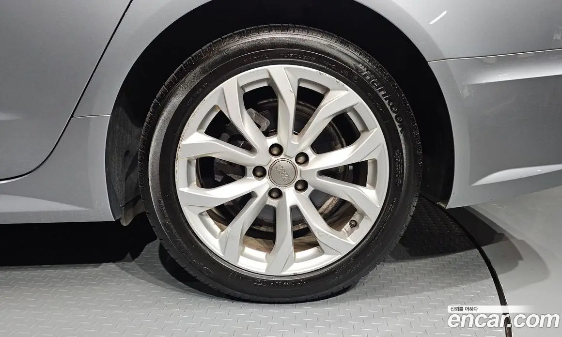 Audi A6 2018 2.0 автомат (гидро), фото 7 Audi A6 2018 2.0 автомат (гидро), фото 7