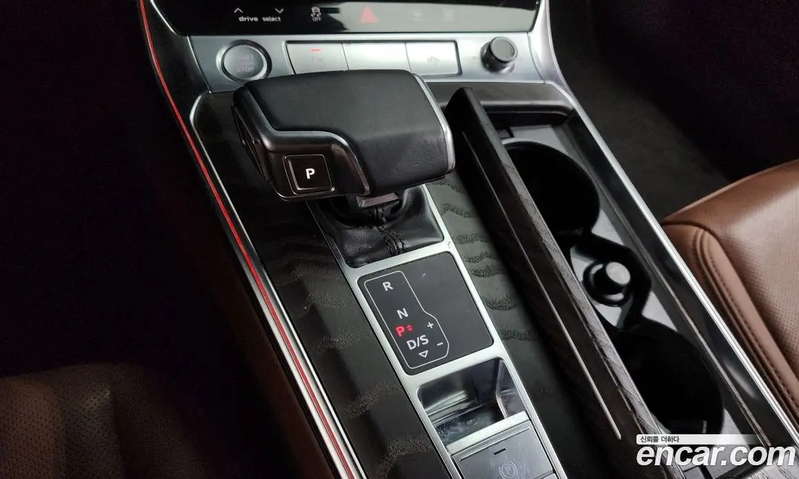 Audi A6 2020 2.0 автомат (гидро), фото 12