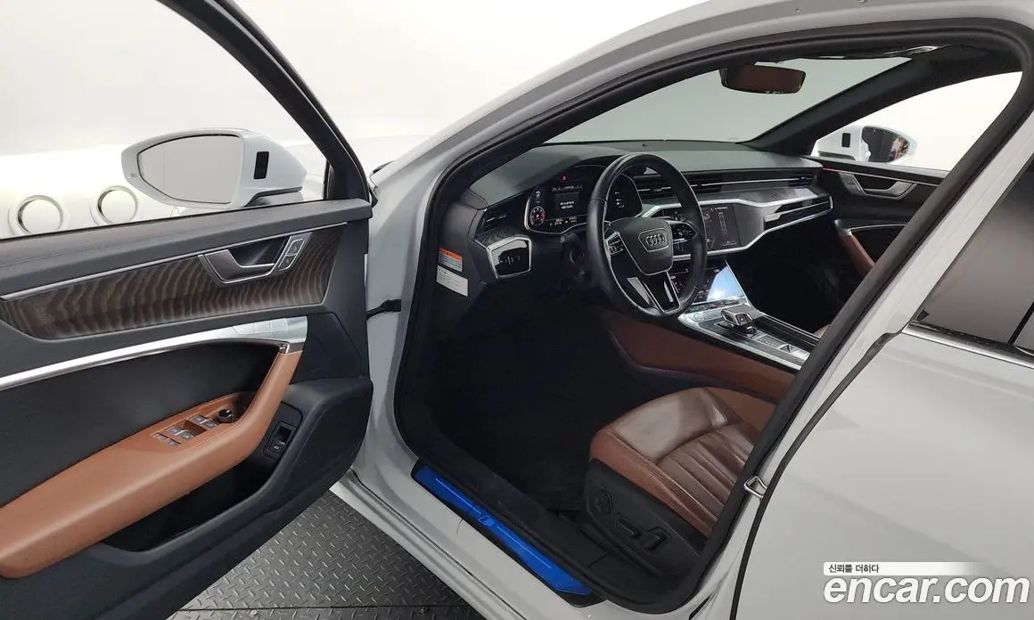 Audi A6 2020 2.0 автомат (гидро), фото 13
