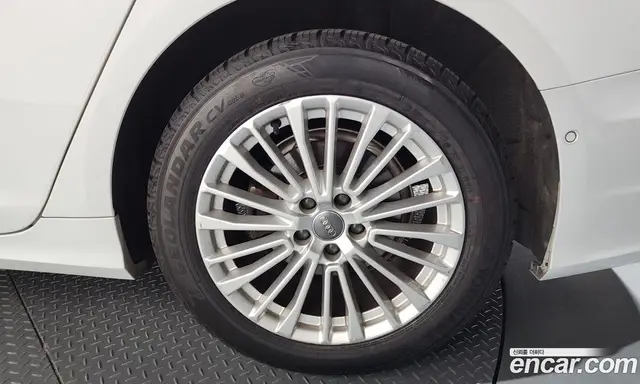 Audi A6 2020 2.0 автомат (гидро), миниатюра 7