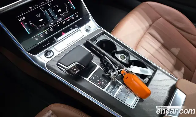 Audi A6 2021 2.0 автомат (гидро), миниатюра 12