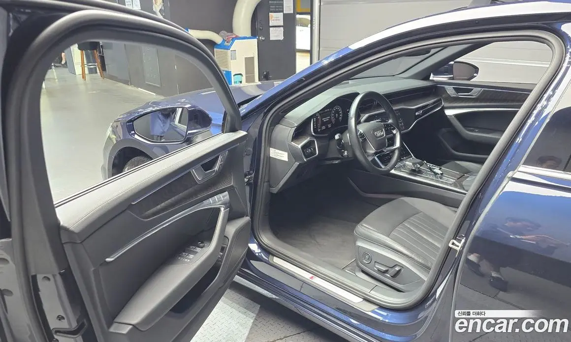 Audi A6 2022 2.0 автомат (гидро), фото 13
