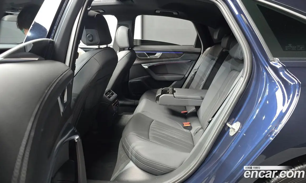 Audi A6 2022 2.0 автомат (гидро), фото 18
