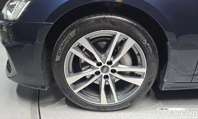 Audi A6 2022 2.0 автомат (гидро), миниатюра 5