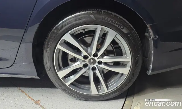 Audi A6 2022 2.0 автомат (гидро), миниатюра 7