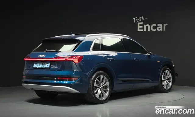 Audi e-tron 2020 0.2 автомат (гидро), миниатюра 2
