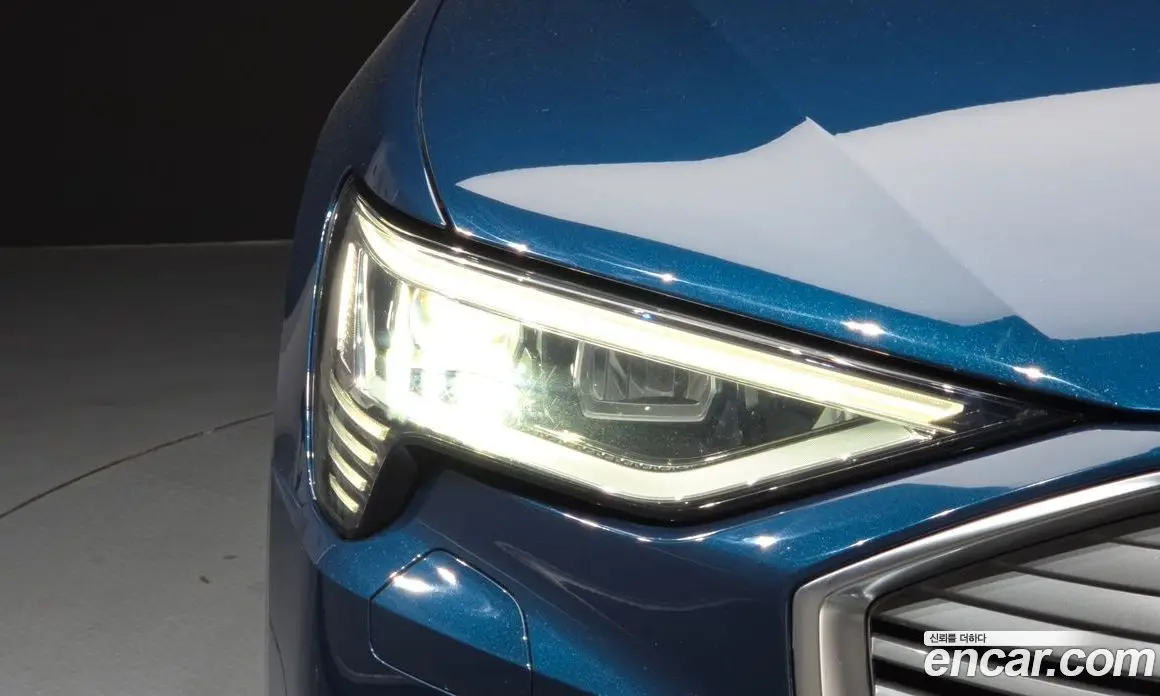 Audi e-tron 2020 0.2 автомат (гидро), фото 8