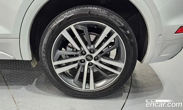Audi Q5 2021 2.0 автомат (гидро), миниатюра 5 Audi Q5 2021 2.0 автомат (гидро), миниатюра 5