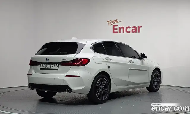 BMW 1 серия 2020 2.0 автомат (гидро), миниатюра 2