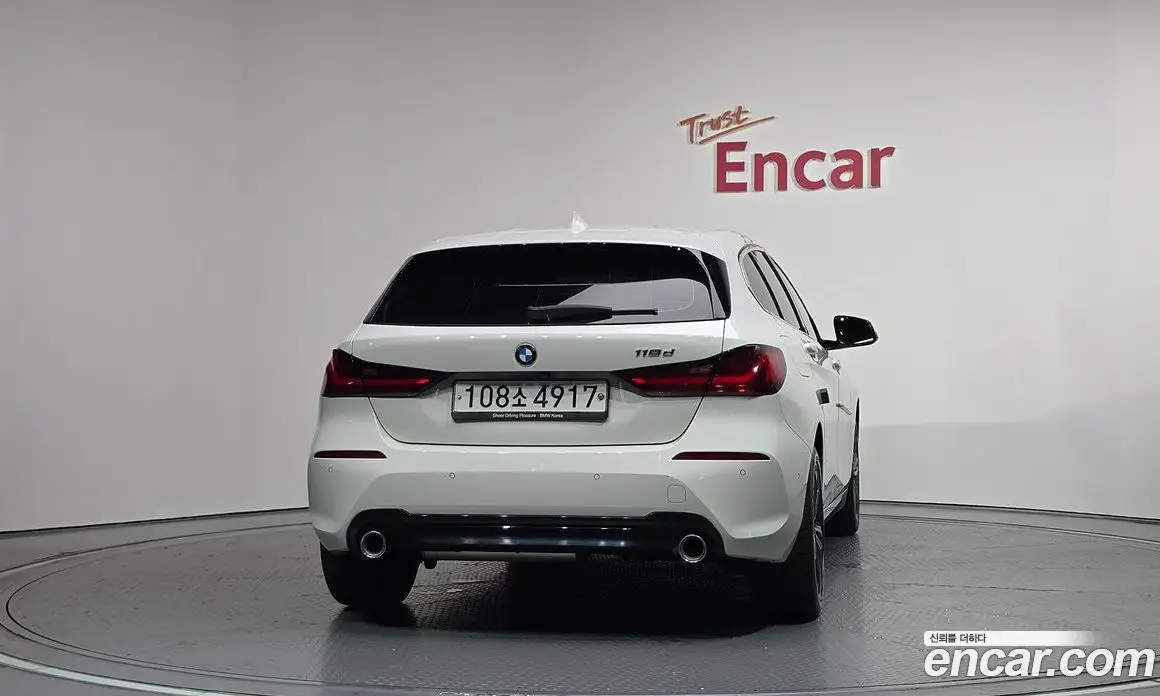 BMW 1 серия 2020 2.0 автомат (гидро), фото 4