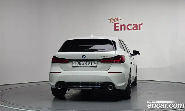 BMW 1 серия 2020 2.0 автомат (гидро), миниатюра 4
