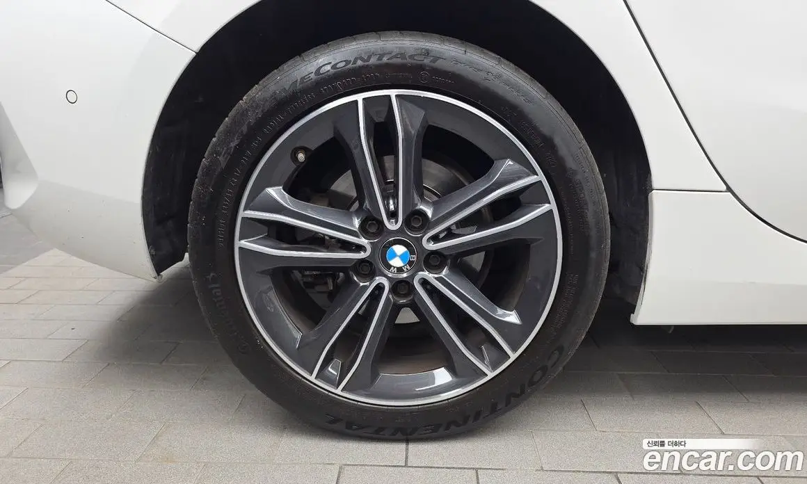 BMW 1 серия 2020 2.0 автомат (гидро), фото 5