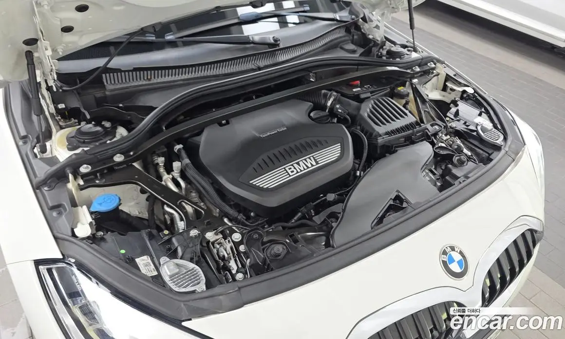 BMW 1 серия 2020 2.0 автомат (гидро), фото 6