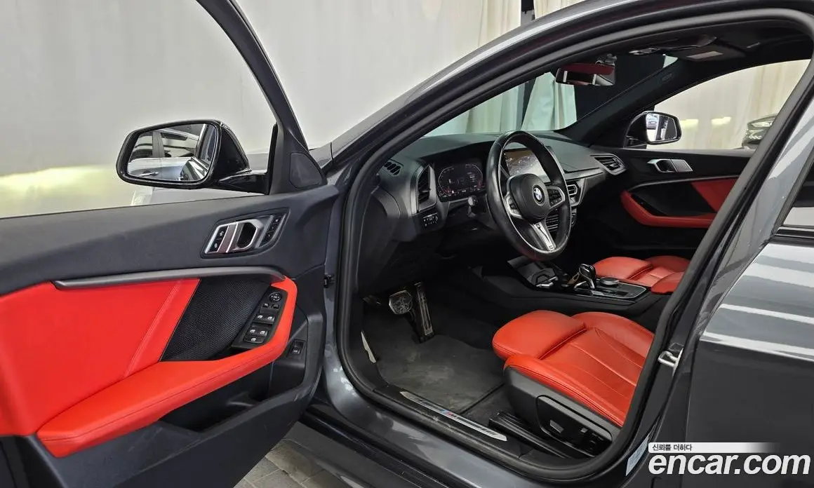 BMW 1 серия 2021 2.0 автомат (гидро), фото 13