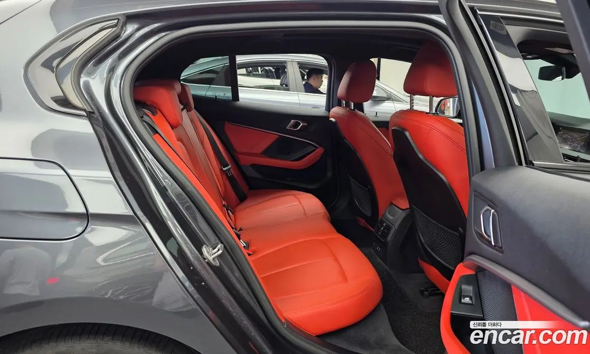 BMW 1 серия 2021 2.0 автомат (гидро), фото 18