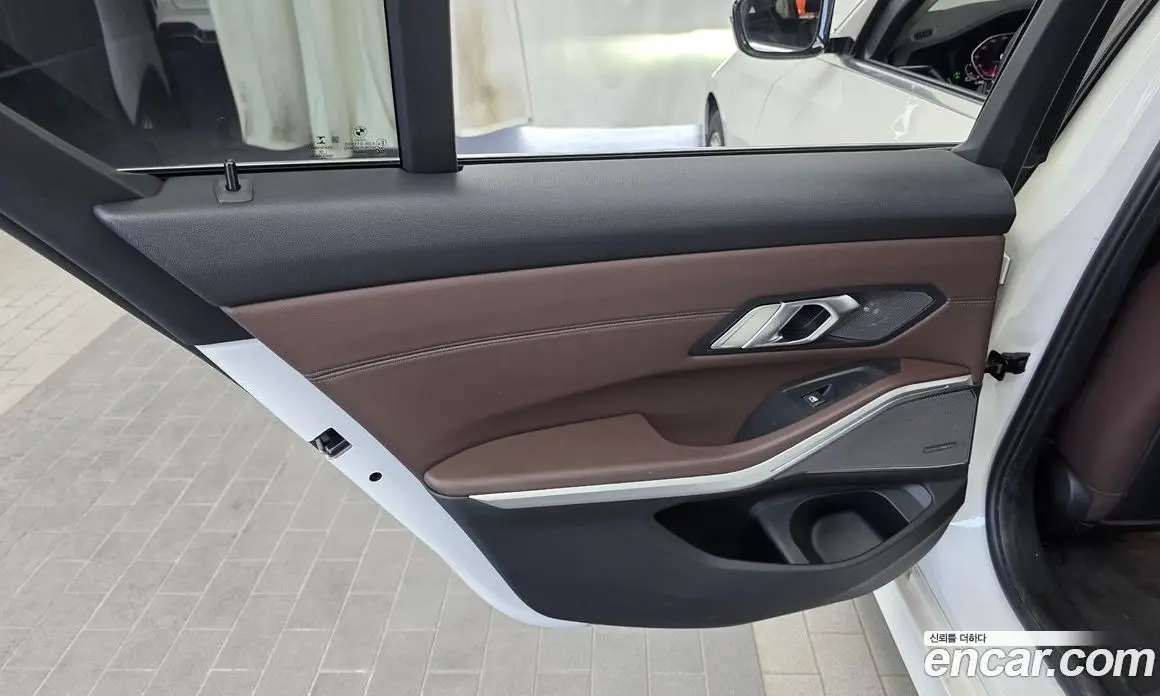 BMW 3 серия 2019 2.0 автомат (гидро), фото 15 BMW 3 серия 2019 2.0 автомат (гидро), фото 15