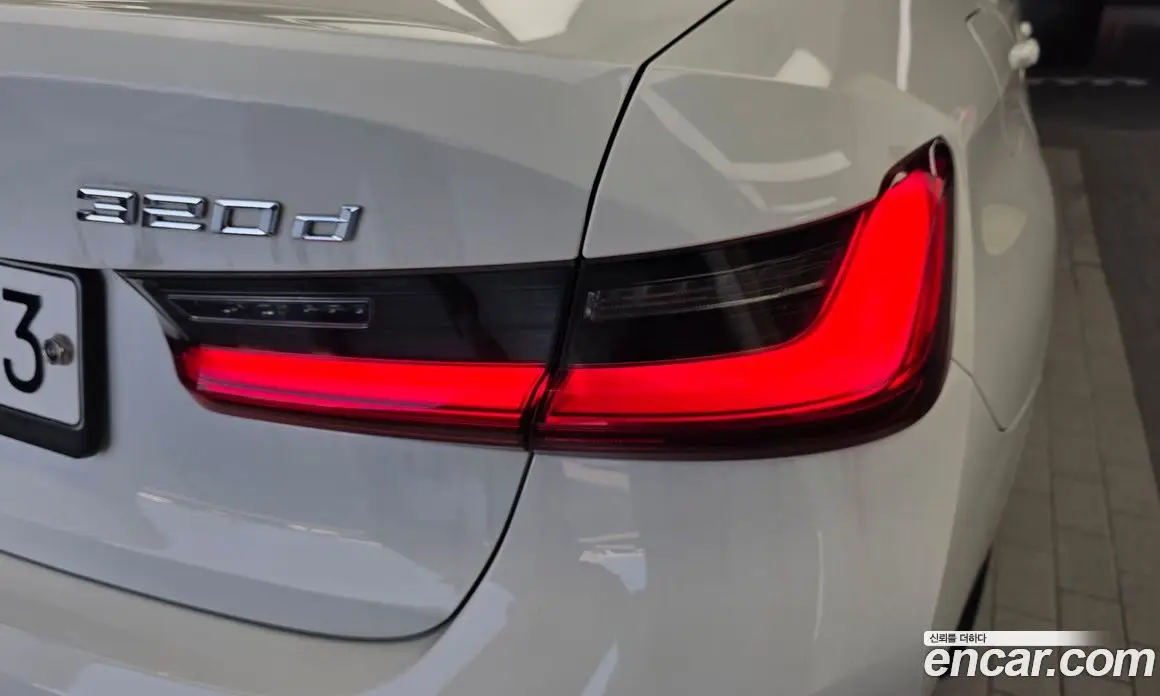 BMW 3 серия 2019 2.0 автомат (гидро), фото 9 BMW 3 серия 2019 2.0 автомат (гидро), фото 9
