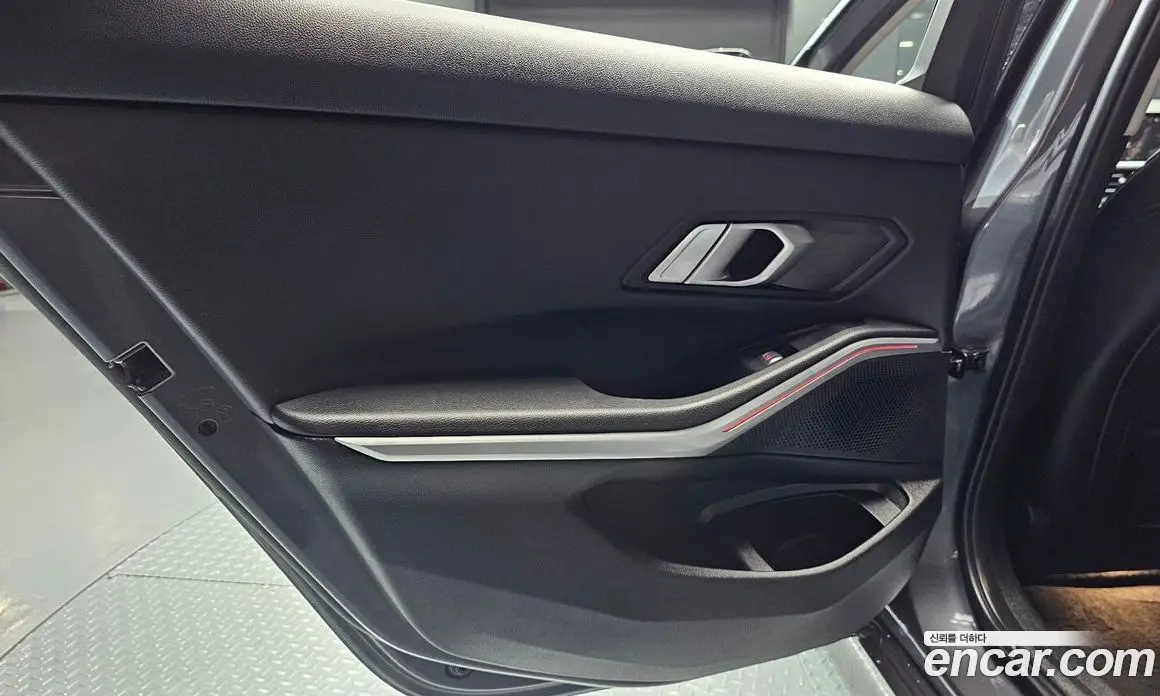 BMW 3 серия 2022 2.0 автомат (гидро), фото 15